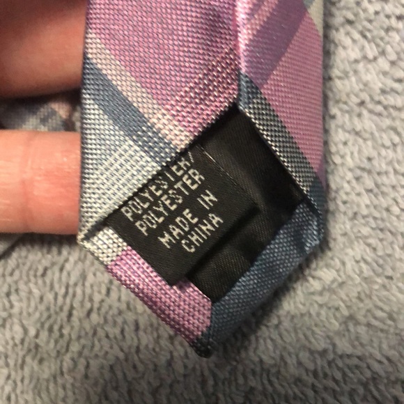 Tie - Picture 2 of 3